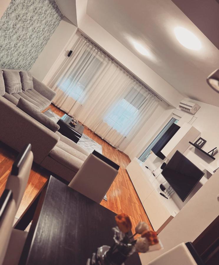 Iva Lux Stan Na Dan Daire Banyaluka Dış mekan fotoğraf